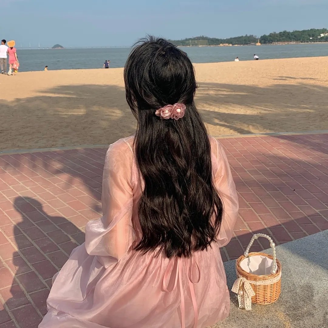 银发的阿基多